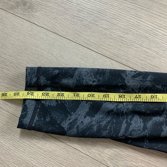 Lole Grey Black Pattern Leggings - Picture 10 of 11